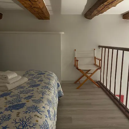 Apartment Mantellini 2b